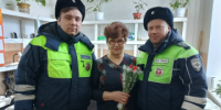 Акцию "8 марта в каждый дом" провели сотрудники Госавтоинспекции. - ОМВД "Аркадакский" 
